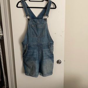 Gap overalls